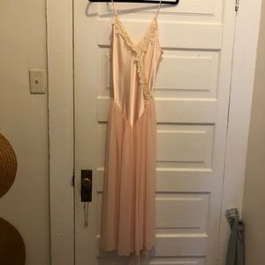 Beautiful vintage nightgown